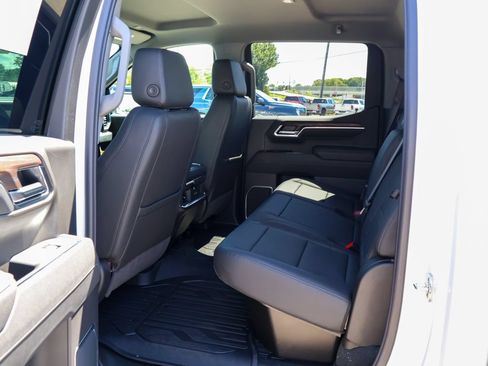 New 2026 GMC Sierra 1500 SLT w/ SLT Premium Package AWD/4WD image 10