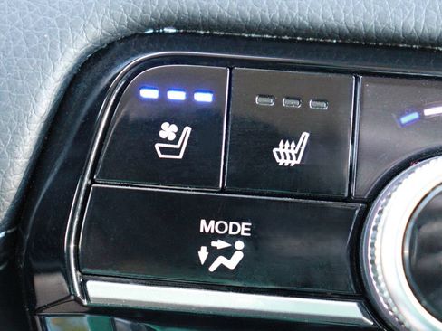 Used 2023 Honda Pilot Elite image 21