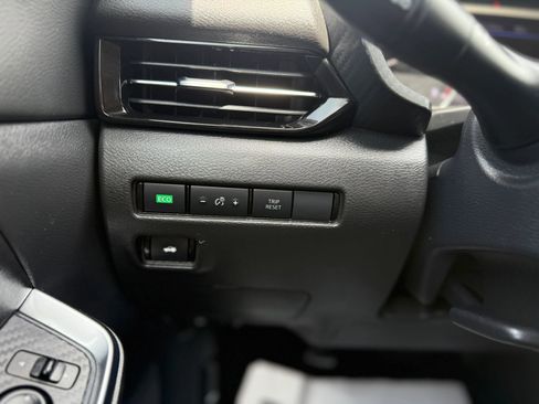 Used 2020 Nissan Sentra SR image 19