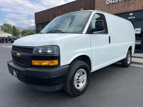 Used 2023 Chevrolet Express 2500 w/ Driver Convenience Package RWD image 8