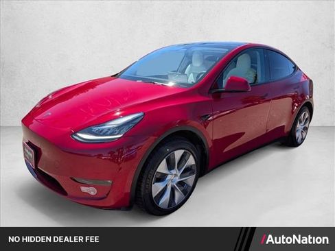 Used 2021 Tesla Model Y Long Range AWD/4WD image 1
