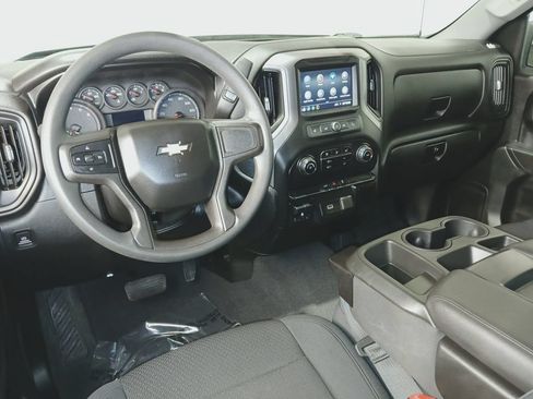 Used 2020 Chevrolet Silverado 1500 Custom w/ Custom Value Package AWD/4WD image 9
