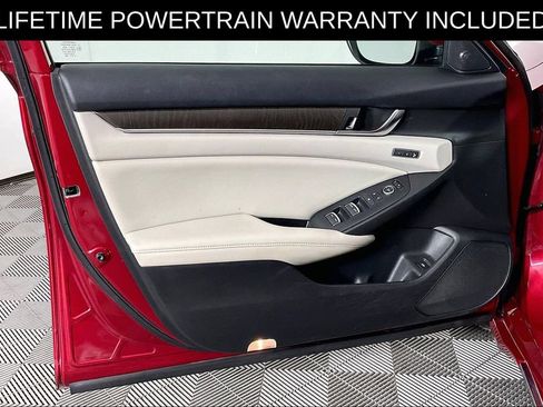 Used 2018 Honda Accord Touring image 23