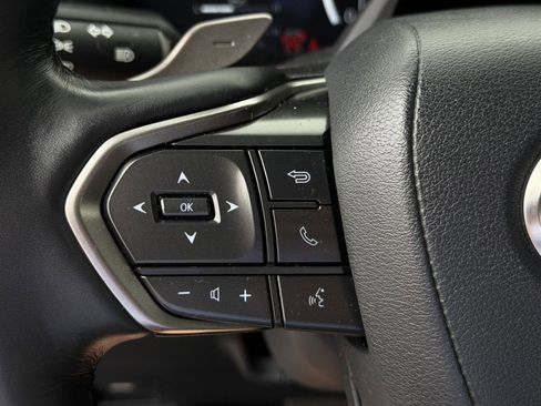 Used 2024 Lexus GX 550 w/ Cold Area Package AWD/4WD image 18