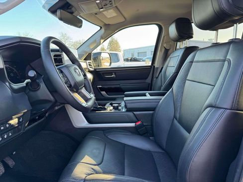 Used 2024 Toyota Tundra Limited image 13