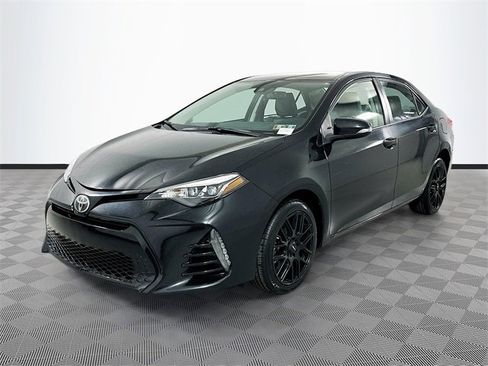 Used 2017 Toyota Corolla SE image 7