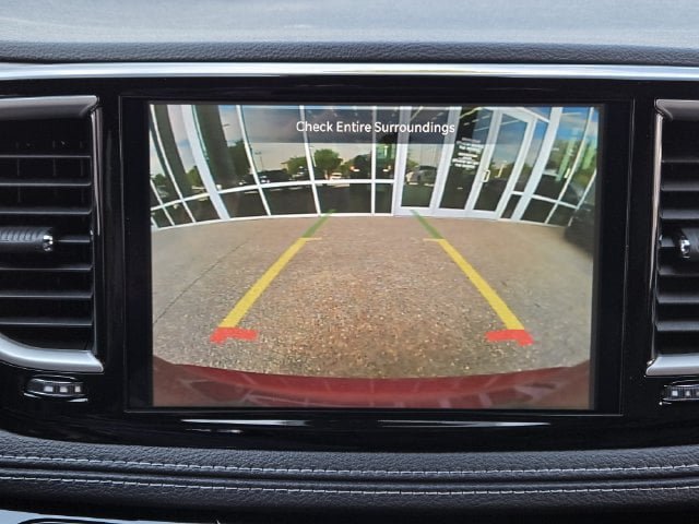 New 2027 Chrysler Pacifica Select FWD image 13