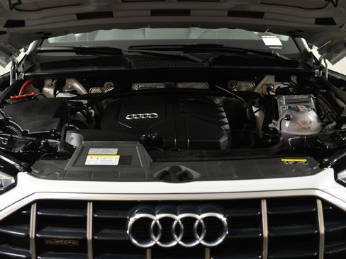 Certified 2023 Audi Q5 2.0T Premium w/ Convenience Package image 19