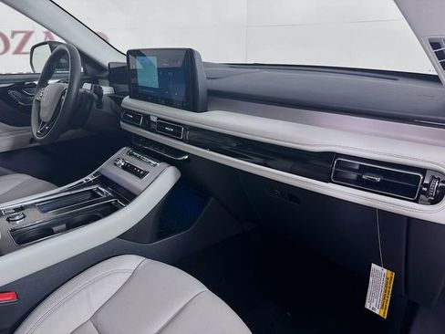 New 2026 Lincoln Aviator Reserve image 32