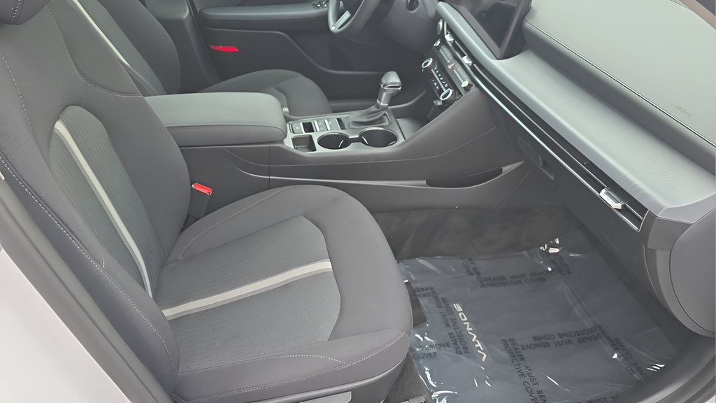 Certified 2026 Hyundai Sonata SE FWD image 13