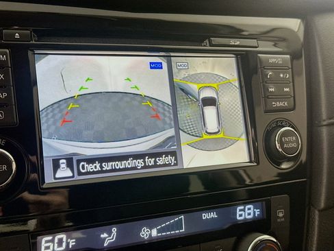 Used 2017 Nissan Rogue SV w/ SV Premium Package image 21