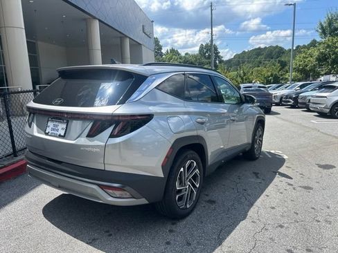 Certified 2025 Hyundai Tucson Limited AWD/4WD image 6