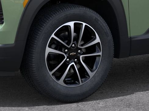 New 2026 Chevrolet TrailBlazer LT w/ Driver Confidence Package FWD image 9