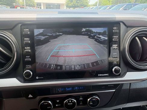 Used 2022 Toyota Tacoma SR5 RWD image 26