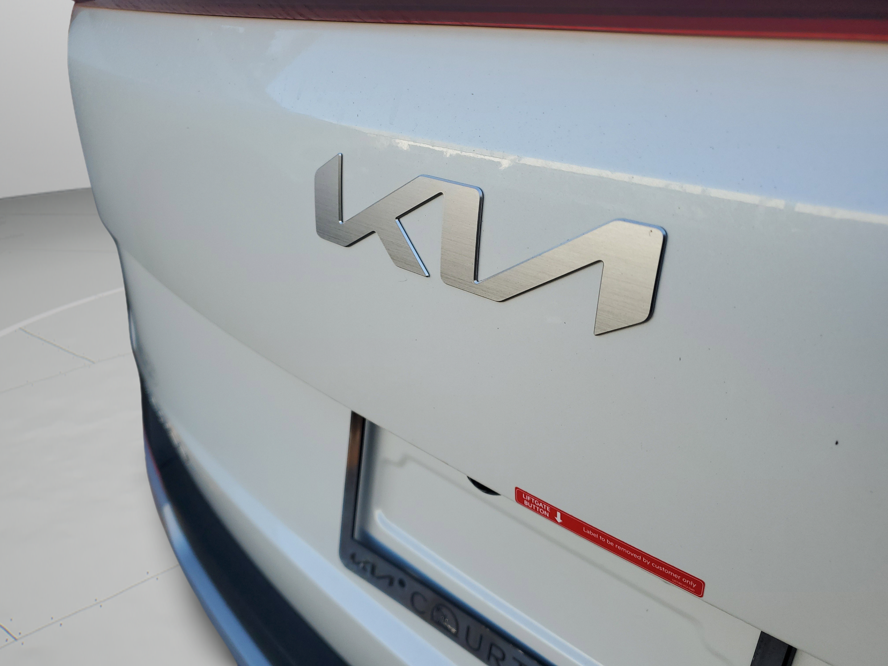 New 2026 Kia Carnival EX FWD image 30