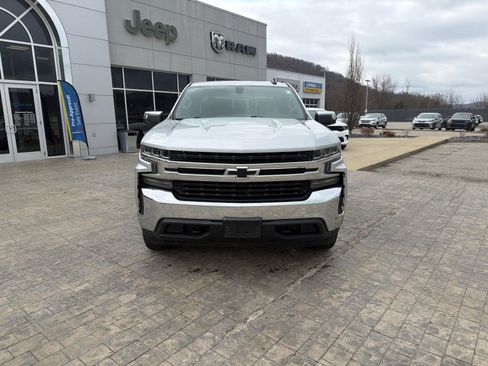 Used 2020 Chevrolet Silverado 1500 LT image 3
