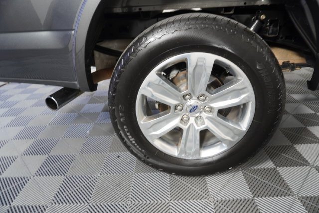 Used 2019 Ford F150 Platinum w/ Equipment Group 701A Luxury AWD/4WD image 14