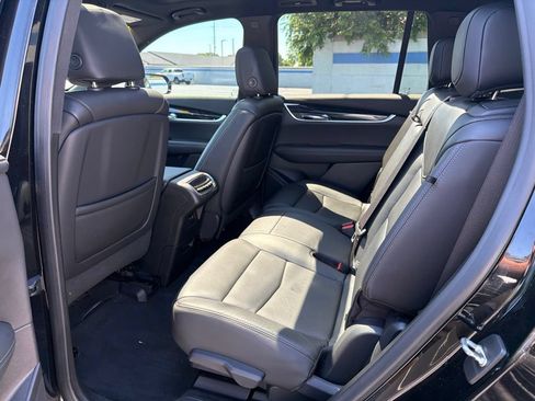 Used 2020 Cadillac XT6 Premium Luxury w/ LPO, Floor Liner Package FWD image 19