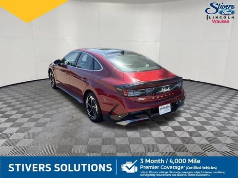 Used 2024 Hyundai Sonata SEL w/ Convenience Package FWD image 10