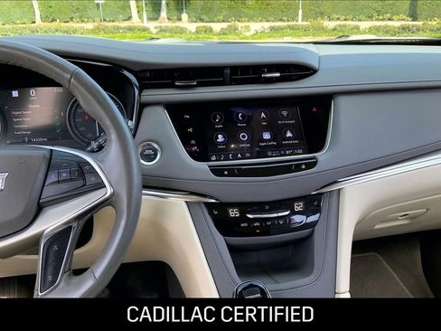 Used 2023 Cadillac XT5 Premium Luxury w/ Technology Package image 8