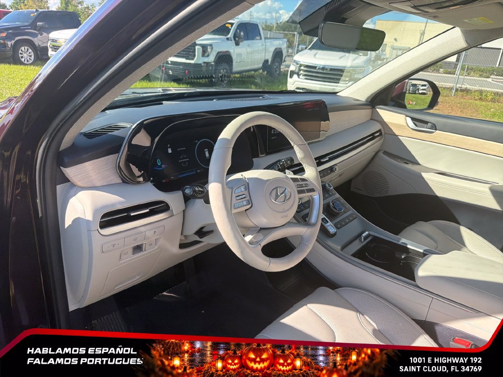 Used 2024 Hyundai Palisade Limited AWD/4WD image 13