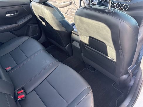 Used 2021 Nissan Sentra SR w/ SR Premium Package image 43