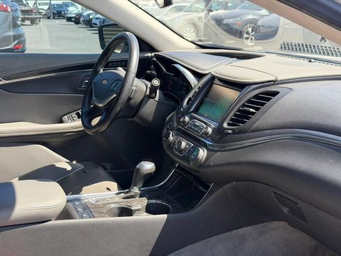 Used 2015 Chevrolet Impala LTZ FWD image 26