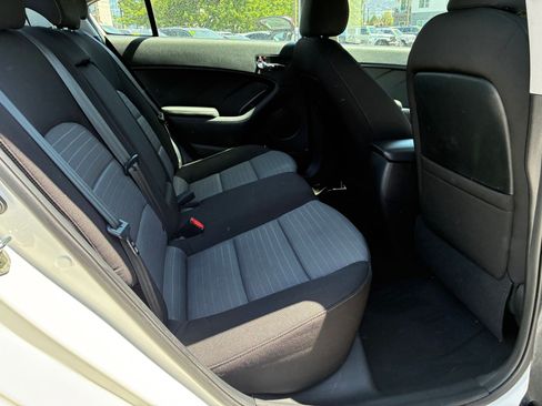 Used 2015 Kia Forte EX FWD image 26