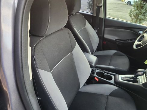 Used 2014 Ford Focus SE image 12