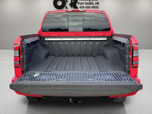 Used 2026 Nissan Frontier PRO-4X w/ Pro-4x Convenience Package image 8