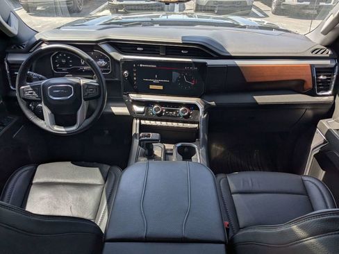Used 2023 GMC Sierra 1500 Denali w/ Denali Reserve Package AWD/4WD image 15