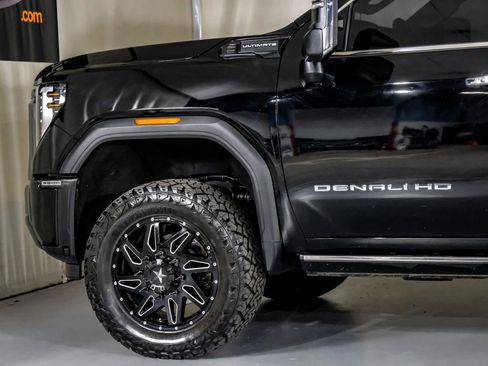 Used 2024 GMC Sierra 3500 Denali Ultimate image 12
