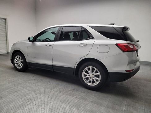 Used 2021 Chevrolet Equinox LS FWD image 3