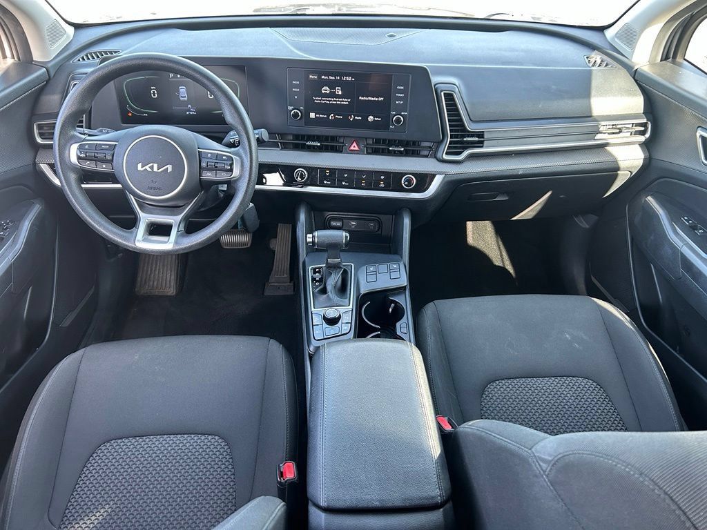 Used 2023 Kia Sportage LX AWD/4WD image 28
