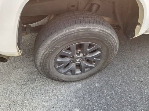 Certified 2023 Toyota Tacoma SR5 RWD image 10