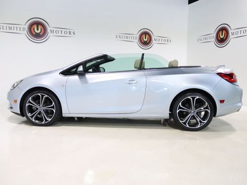Used 2018 Buick Cascada Premium FWD image 32