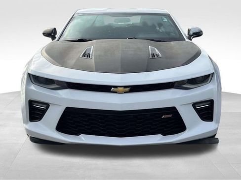 Used 2017 Chevrolet Camaro SS image 2