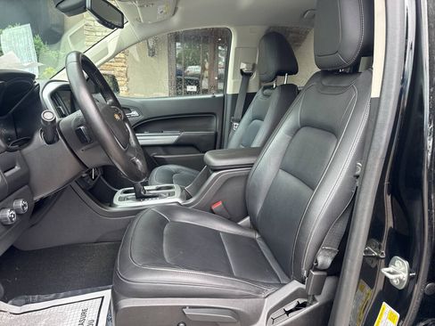 Used 2016 Chevrolet Colorado LT w/ Midnight Edition AWD/4WD image 8
