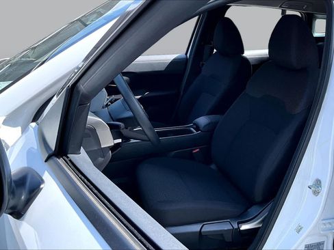 New 2026 Nissan Kicks S FWD image 9