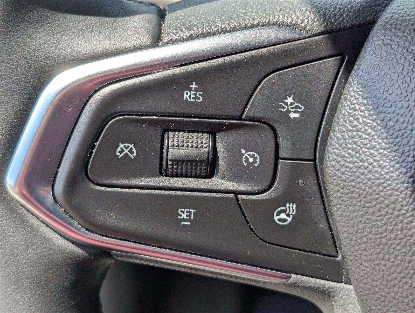 Used 2024 Chevrolet TrailBlazer ACTIV w/ Driver Confidence Package FWD image 18