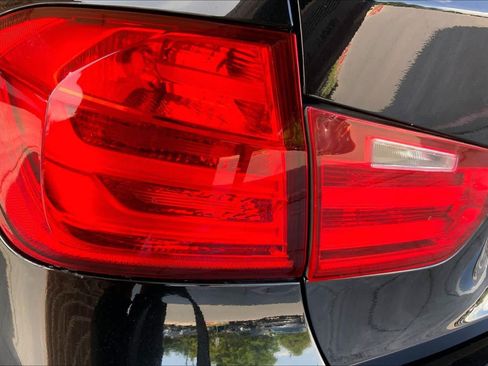 Used 2013 BMW 328i xDrive Sedan AWD/4WD image 28