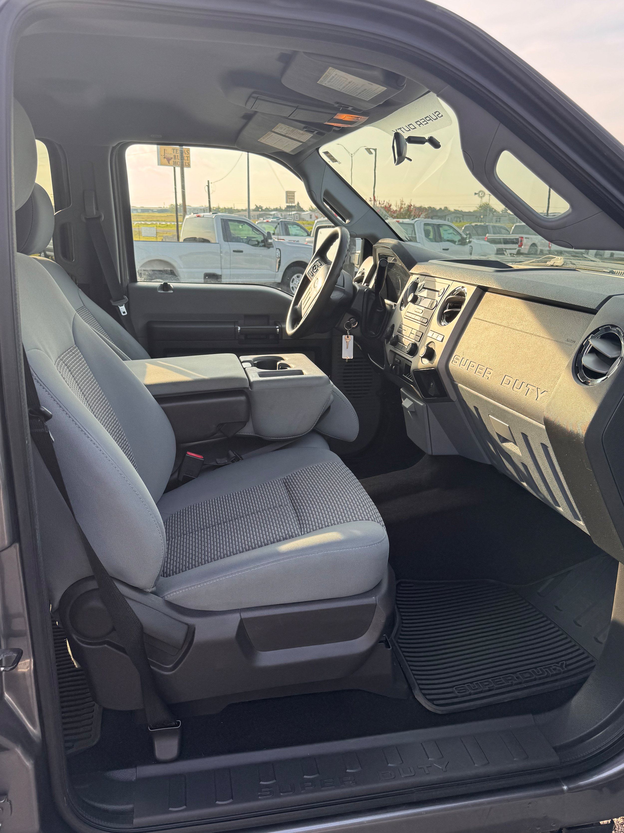 Used 2012 Ford F250 XLT w/ FX4 Off Road Pkg AWD/4WD image 10