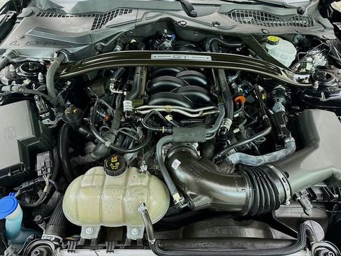 Used 2022 Ford Mustang GT Premium w/ GT Performance Package RWD image 29