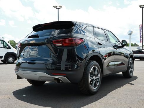 Used 2025 Chevrolet Blazer LT FWD image 6