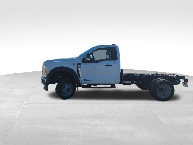 New 2026 Ford F550 4x4 Regular Cab Super Duty image 3