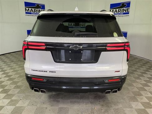 Used 2024 Chevrolet Traverse RS w/ LPO, Floor Liner Package image 17