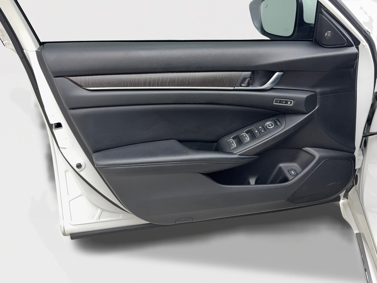 Used 2018 Honda Accord EX-L image 19