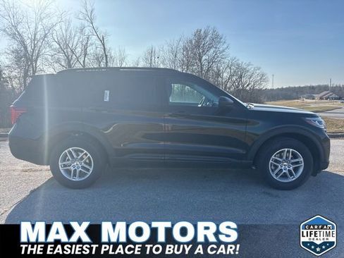 New 2026 Ford Explorer Active image 3