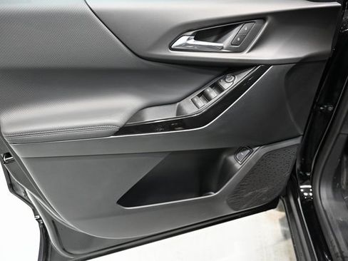 New 2026 Chevrolet Equinox LT w/ Convenience Package II image 28