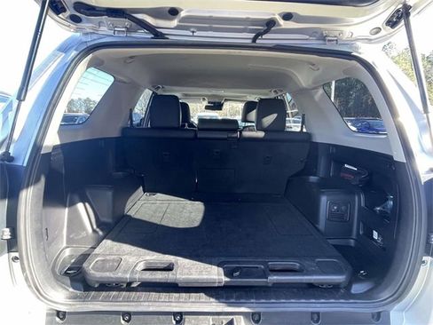 Used 2022 Toyota 4Runner TRD Off-Road Premium image 8